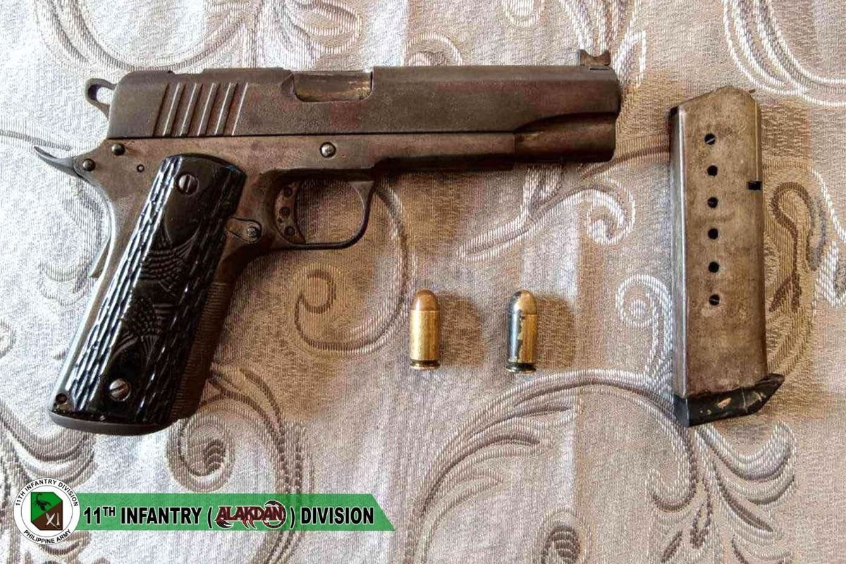 Sulu Communities Hand Over 5 Firearms in Peace Drive