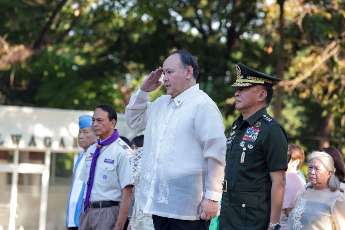 Defense Chief Urges Filipinos to Stand for Republic