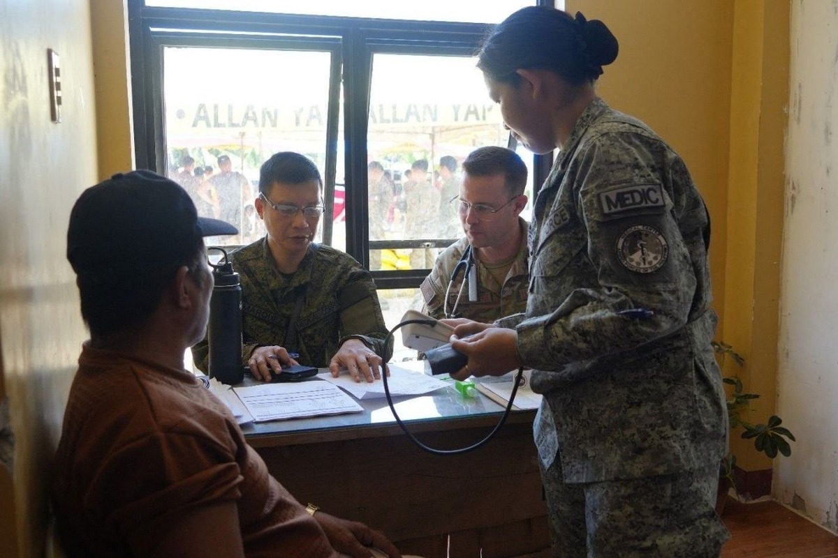 AFP, US Forces Boost Health Services in Quezon