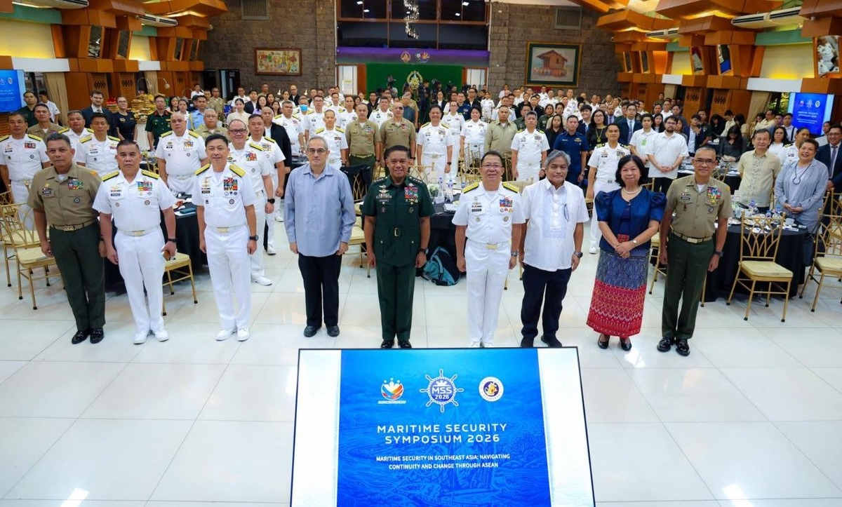 AFP Chief Stresses ASEAN Unity at Maritime Summit