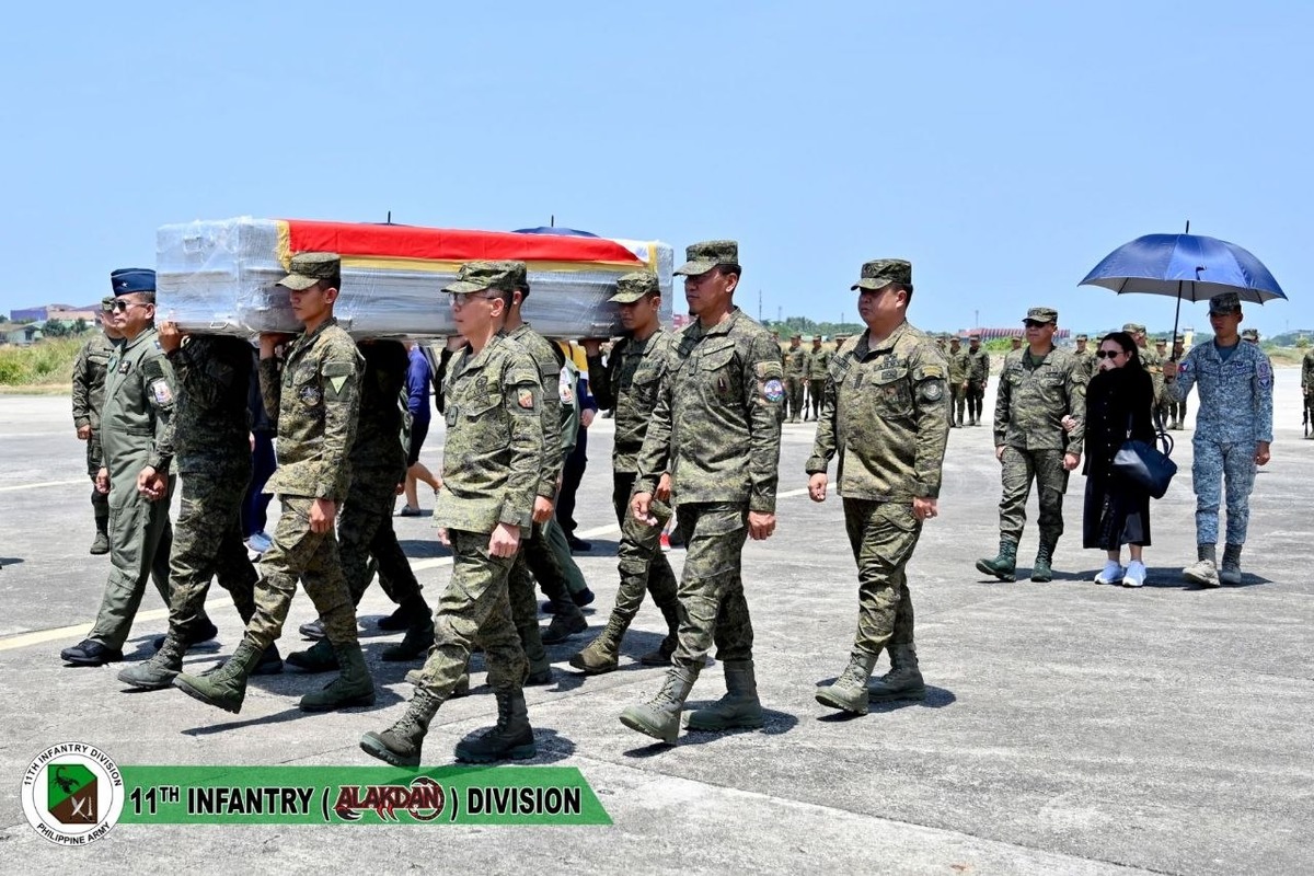 Zamboanga: Military Honors Col. Bacala Jr. at Air Base