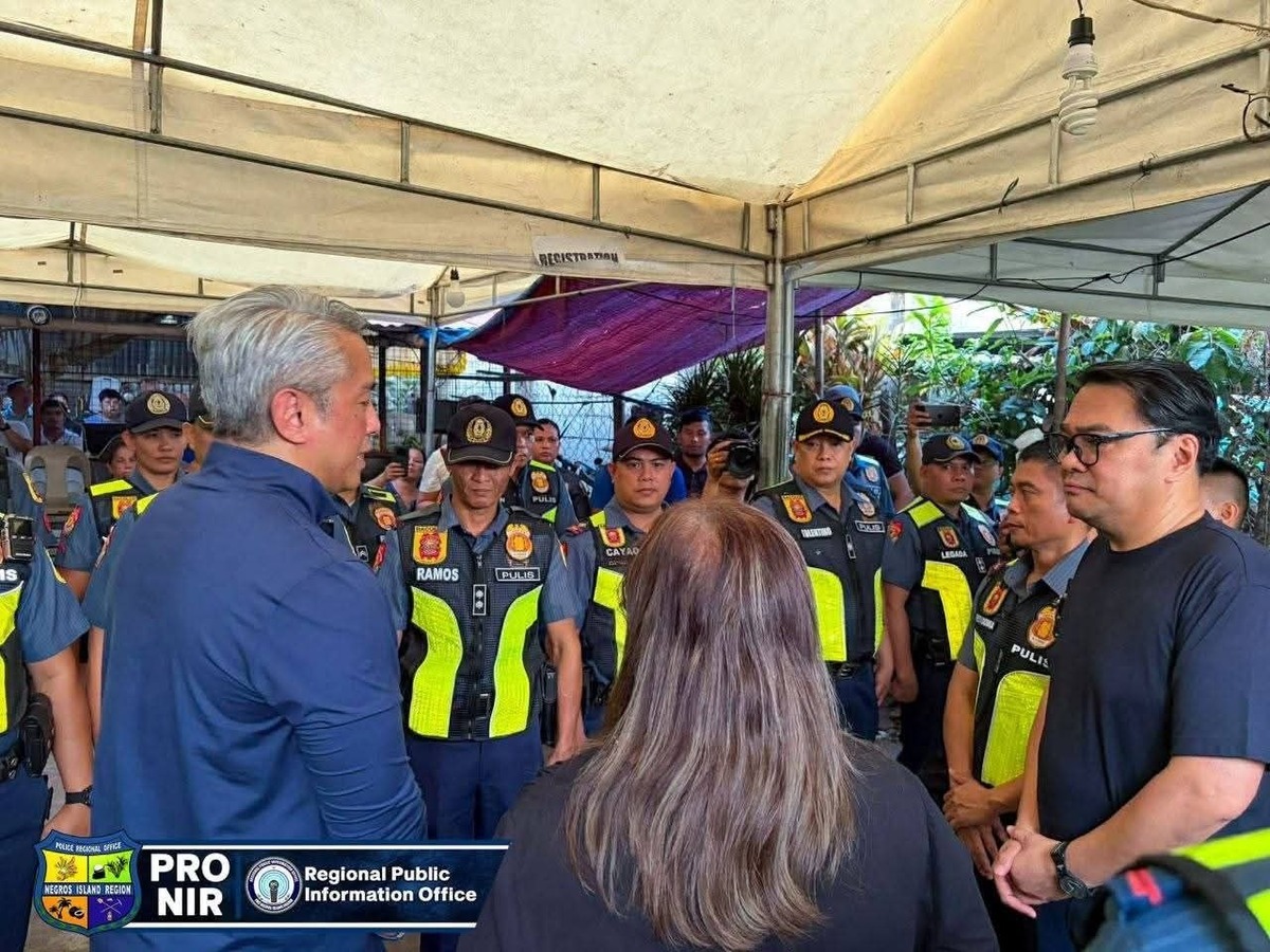 DILG Chief, PNP Leaders Honor Fallen Officer at Wake