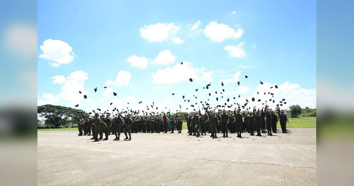 Philippine Army Gains 293 New Soldiers From CSC Class 806