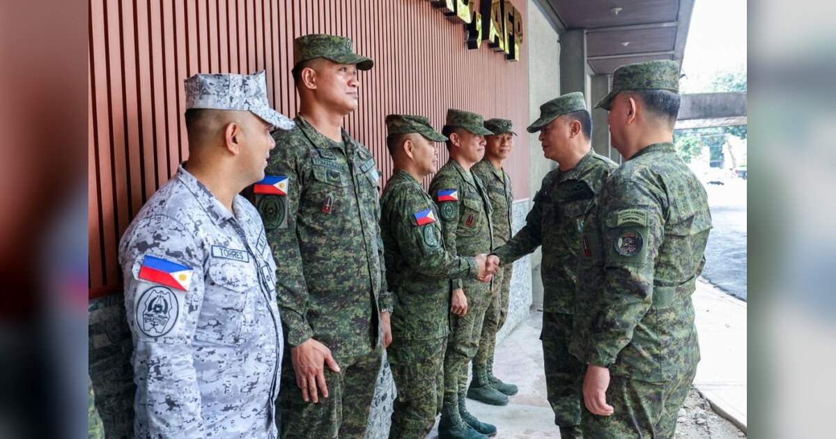 AFP Chief Inspects Cyber Command, Eyes Digital Readiness